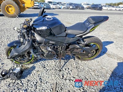Trzecie zdjęcie samochodu z tyłu: 2023 SUZUKI GSX-S1000 VIN:JS1DM11B5P7100540 - miniatura