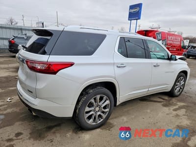Trzecie zdjęcie samochodu z tyłu: 2018 CHEVROLET TRAVERSE PREMIER VIN:1GNEVJKWXJJ122432 - miniatura