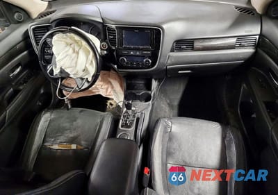 Zdjęcie 8 z 14 samochodu: 2016 MITSUBISHI OUTLANDER SE VIN:JA4AD3A37GZ036044 - miniatura