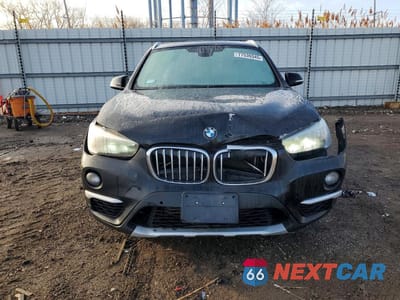 Piąte zdjęcie samochodu w środku: 2017 BMW X1 XDRIVE28I VIN:WBXHT3C3XH5F80542 - miniatura
