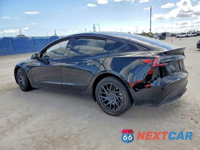 Drugie zdjęcie samochodu z przodu: 2024 TESLA MODEL 3 VIN:5YJ3E1EA5RF872467 - miniatura