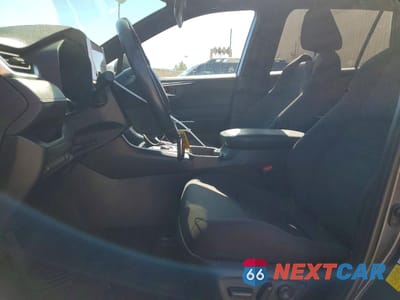 Zdjęcie 7 z 13 samochodu: 2023 TOYOTA RAV4 PRIME SE VIN:JTMCB3FVXPD145044 - miniatura