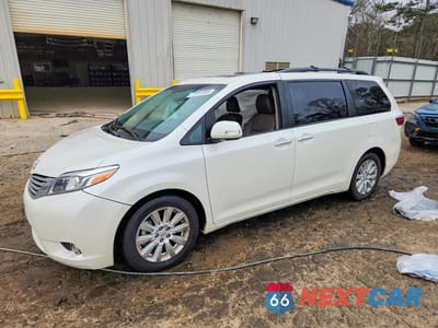 2017 TOYOTA SIENNA LIMITED 7-PASSENGER 5TDYZ3DC0HS871732 - główne zdjęcie licytacji z USA - miniatura