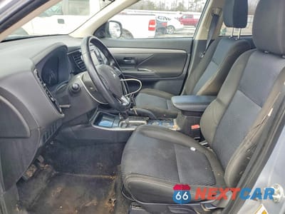 Zdjęcie 7 z 13 samochodu: 2017 MITSUBISHI OUTLANDER ES VIN:JA4AD2A33HZ020192 - miniatura