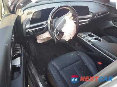 Zdjęcie 8 z 12 samochodu: 2024 CADILLAC LYRIQ LUXURY VIN:1GYKPRRK2RZ127817 - miniatura