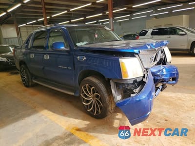 Czwarte zdjęcie samochodu z boku: 2003 CADILLAC ESCALADE EXT VIN:3GYEK63N93G318977 - miniatura