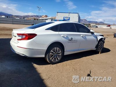 Trzecie zdjęcie samochodu z tyłu: 2018 HONDA ACCORD HYBRID EXL VIN:1HGCV3F64JA000446 - miniatura