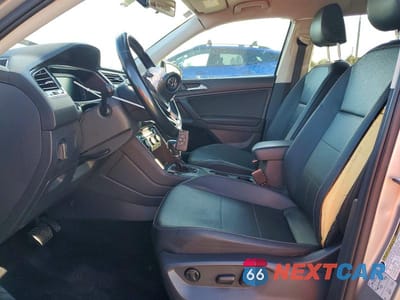 Zdjęcie 7 z 12 samochodu: 2019 VOLKSWAGEN TIGUAN SE VIN:3VV3B7AX5KM148707 - miniatura
