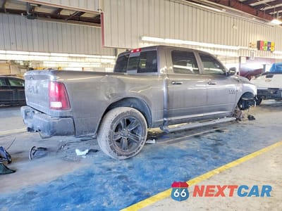 Trzecie zdjęcie samochodu z tyłu: 2018 RAM 1500 SPORT VIN:1C6RR7MT5JS322852 - miniatura