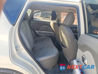 Zdjęcie 10 z 11 samochodu: 2017 KIA SOUL EV BASE VIN:KNDJP3AE5H7023014 - miniatura