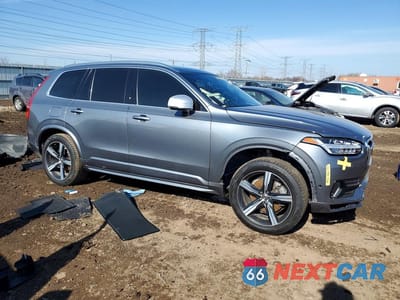 Czwarte zdjęcie samochodu z boku: 2019 VOLVO XC90 T5 R-DESIGN VIN:YV4102PM7K1441756 - miniatura