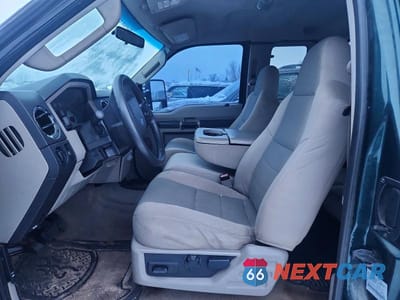 Zdjęcie 7 z 11 samochodu: 2008 FORD F250 SUPER DUTY VIN:1FTSX21RX8EA77728 - miniatura