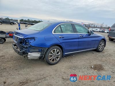 Trzecie zdjęcie samochodu z tyłu: 2018 MERCEDES-BENZ C 300 4MATIC VIN:55SWF4KB7JU261416 - miniatura