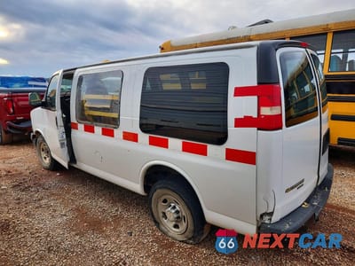 Drugie zdjęcie samochodu z przodu: 2014 CHEVROLET EXPRESS G2500 VIN:1GCWGFBA4E1130573 - miniatura