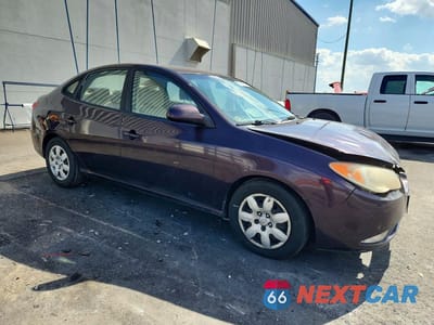 Czwarte zdjęcie samochodu z boku: 2008 HYUNDAI ELANTRA GLS VIN:KMHDU46D48U582563 - miniatura