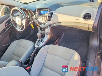 Zdjęcie 8 z 12 samochodu: 2014 CHEVROLET CRUZE LT VIN:1G1PC5SB8E7193393 - miniatura