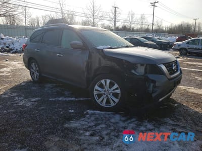 Czwarte zdjęcie samochodu z boku: 2019 NISSAN PATHFINDER SL VIN:5N1DR2MM5KC602096 - miniatura