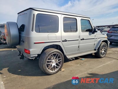 Trzecie zdjęcie samochodu z tyłu: 2025 MERCEDES-BENZ G 63 AMG VIN:W1NWH5AB0SX027217 - miniatura