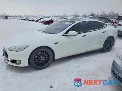 2014 TESLA MODEL S 85 4DR 5YJSA1H13EFP42295 - główne zdjęcie licytacji z USA - miniatura