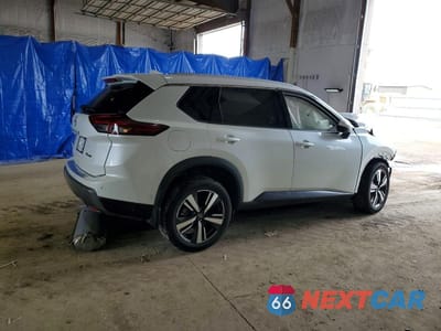 Trzecie zdjęcie samochodu z tyłu: 2024 NISSAN ROGUE SL VIN:JN8BT3CB1RW178464 - miniatura