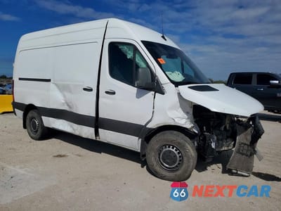 Czwarte zdjęcie samochodu z boku: 2021 MERCEDES-BENZ SPRINTER 2500 VIN:W1Y4DBHY3MT045588 - miniatura