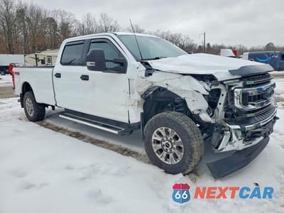 Czwarte zdjęcie samochodu z boku: 2022 FORD F350 SUPER DUTY VIN:1FT8W3B6XNEE53377 - miniatura