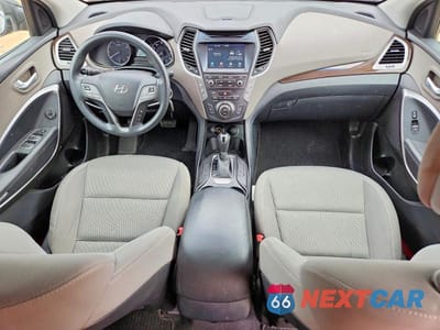 Zdjęcie 8 z 13 samochodu: 2017 HYUNDAI SANTA FE SE VIN:KM8SMDHF7HU256682 - miniatura