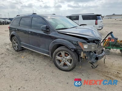 Czwarte zdjęcie samochodu z boku: 2017 DODGE JOURNEY VIN:3C4PDCGB0HT683635 - miniatura