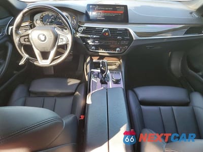 Zdjęcie 8 z 11 samochodu: 2019 BMW 530 I VIN:WBAJA5C52KBX87463 - miniatura