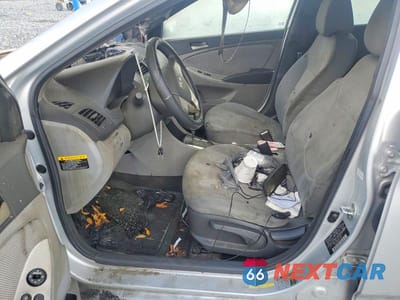 Zdjęcie 7 z 11 samochodu: 2013 HYUNDAI ACCENT GLS VIN:KMHCT4AE1DU315342 - miniatura