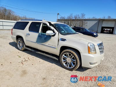 Czwarte zdjęcie samochodu z boku: 2014 CADILLAC ESCALADE ESV PLATINUM VIN:1GYS4KEF7ER113186 - miniatura