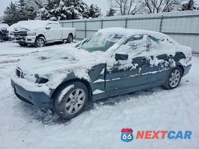 2003 BMW 325 XI WBAEU334X3PM56994 - główne zdjęcie licytacji z USA - miniatura
