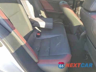 Zdjęcie 10 z 12 samochodu: 2018 LEXUS IS 300 VIN:JTHBA1D24J5081675 - miniatura
