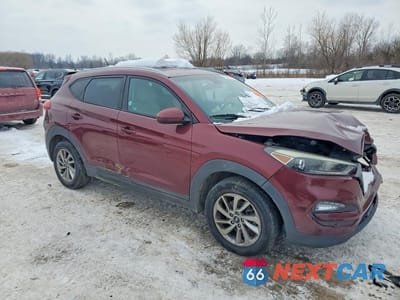 Czwarte zdjęcie samochodu z boku: 2016 HYUNDAI TUCSON LIMITED VIN:KM8J3CA46GU139501 - miniatura