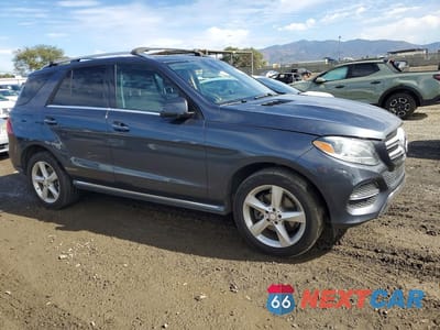 Czwarte zdjęcie samochodu z boku: 2016 MERCEDES-BENZ GLE 350 VIN:4JGDA5JB8GA718777 - miniatura