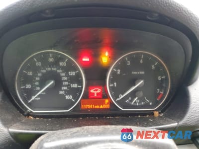 Zdjęcie 9 z 13 samochodu: 2008 BMW 128 I VIN:WBAUL73568VE89995 - miniatura