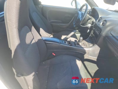 Zdjęcie 10 z 12 samochodu: 1999 MAZDA MX-5 MIATA VIN:JM1NB3530X0113851 - miniatura