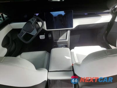 Zdjęcie 8 z 12 samochodu: 2023 TESLA MODEL S VIN:5YJSA1E60PF499354 - miniatura