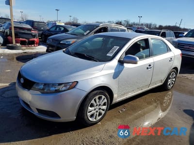 2010 KIA FORTE LX KNAFT4A28A5260124 - główne zdjęcie licytacji z USA - miniatura