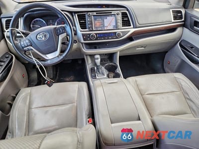 Zdjęcie 8 z 12 samochodu: 2014 TOYOTA HIGHLANDER LIMITED VIN:5TDDKRFHXES053578 - miniatura