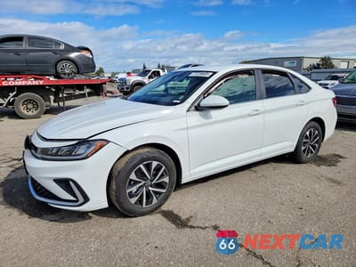 2025 VOLKSWAGEN JETTA S 3VW5X7BU9SM001056 - główne zdjęcie licytacji z USA - miniatura