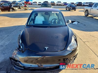 Piąte zdjęcie samochodu w środku: 2019 TESLA MODEL 3 VIN:5YJ3E1EA8KF324436 - miniatura