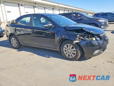 Czwarte zdjęcie samochodu z boku: 2010 KIA FORTE EX VIN:KNAFU4A28A5855181 - miniatura