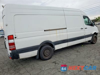Trzecie zdjęcie samochodu z tyłu: 2011 MERCEDES-BENZ SPRINTER 2500 VIN:WD3PE8CB4B5568263 - miniatura