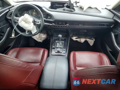 Zdjęcie 8 z 13 samochodu: 2023 MAZDA CX-30 PREFERRED VIN:3MVDMBCM5PM570808 - miniatura