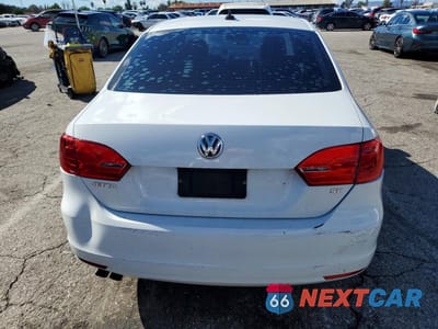 Zdjęcie 6 z 12 samochodu: 2014 VOLKSWAGEN JETTA SE VIN:3VWD17AJ9EM404057 - miniatura