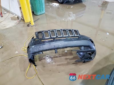 Zdjęcie 13 z 13 samochodu: 2015 JEEP COMPASS SPORT VIN:1C4NJCBB6FD281371 - miniatura