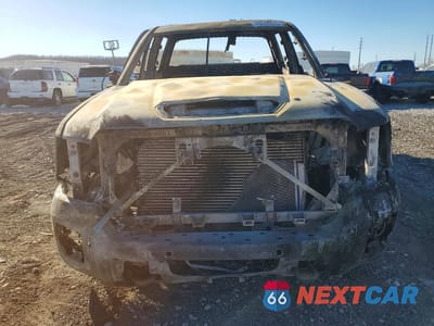 Piąte zdjęcie samochodu w środku: 2019 GMC SIERRA K3500 DENALI VIN:1GT42WEY6KF184180 - miniatura