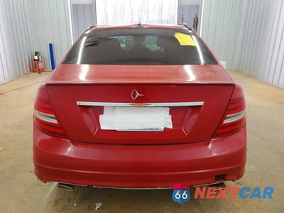 Zdjęcie 6 z 11 samochodu: 2013 MERCEDES-BENZ C 350 VIN:WDDGF5HB8DA848049 - miniatura