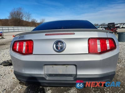 Zdjęcie 6 z 11 samochodu: 2011 FORD MUSTANG VIN:1ZVBP8AM3B5153527 - miniatura